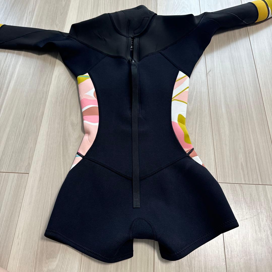 ROXY ショートジョン ウェットスーツ カラフル