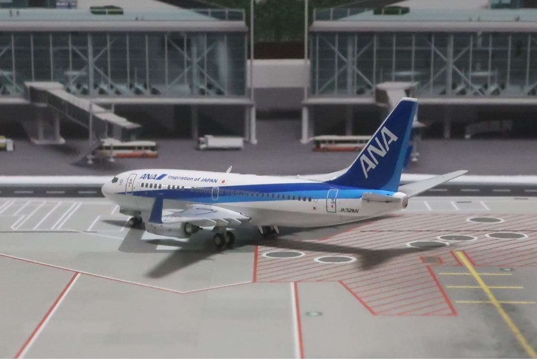 S*☆様 1/400 JC Wings ANA B737-700