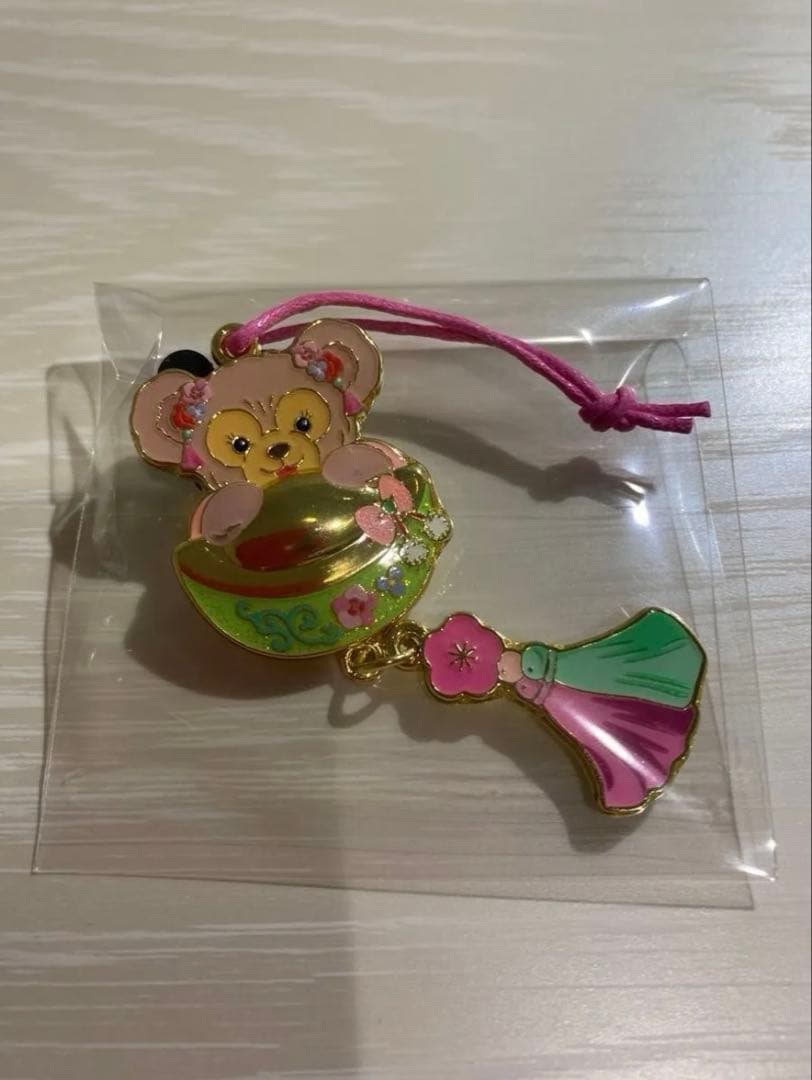 【新品】香港ディズニーランド限定　春節　ダッフィー&フレンズ　ピンズ　ピンバッジ