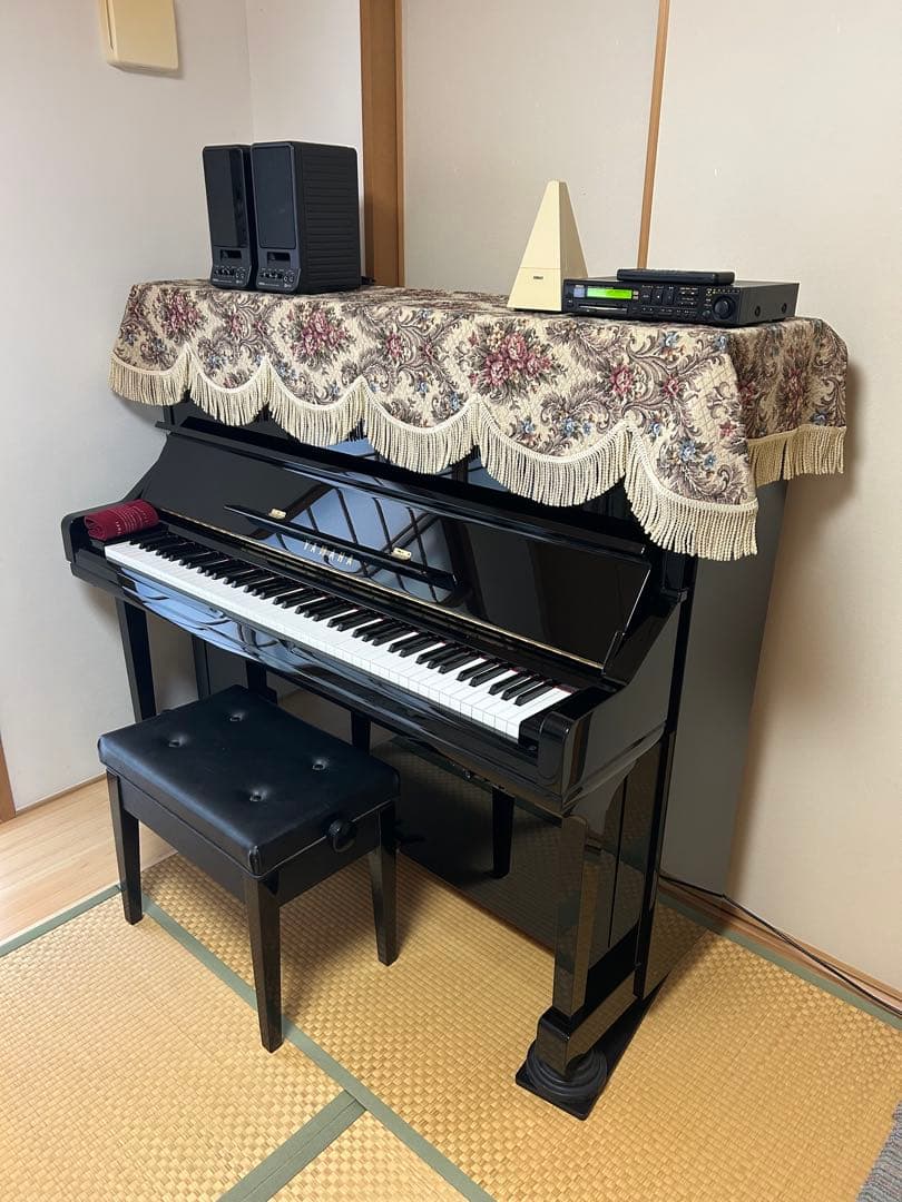 YAMAHA サイレントピアノ 88鍵 黒　YU3 SXG ヘッドホン付き