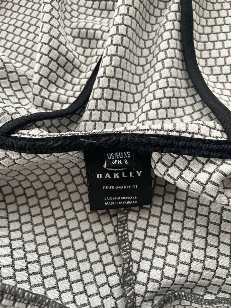 OAKLEY オークリー　セットアップ　グレー　上S下M