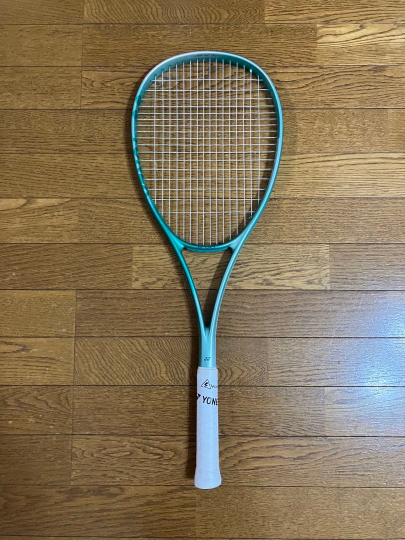 【美品】YONEX ヨネックス 02ボルトレイジ7V フレッシュグリーン