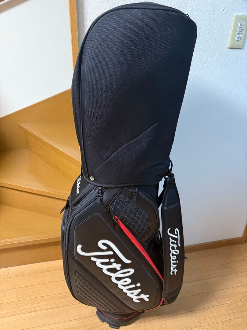 タイトリスト　Titleist ブラック キャディバッグ　美品　ツアーモデル