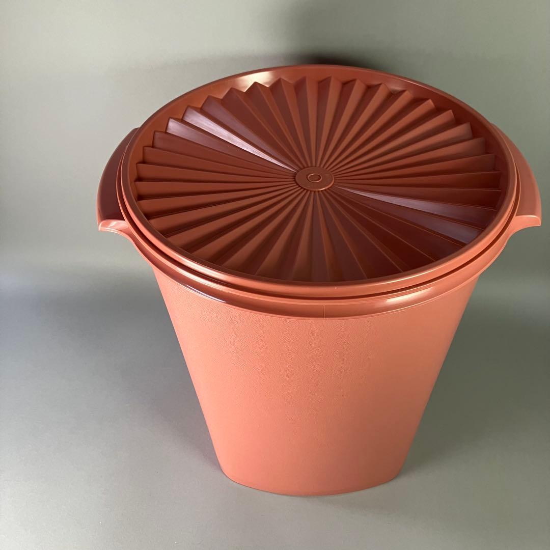 やきいも◆ タッパーウェア マキシクイーンデコレーター(11000ml)