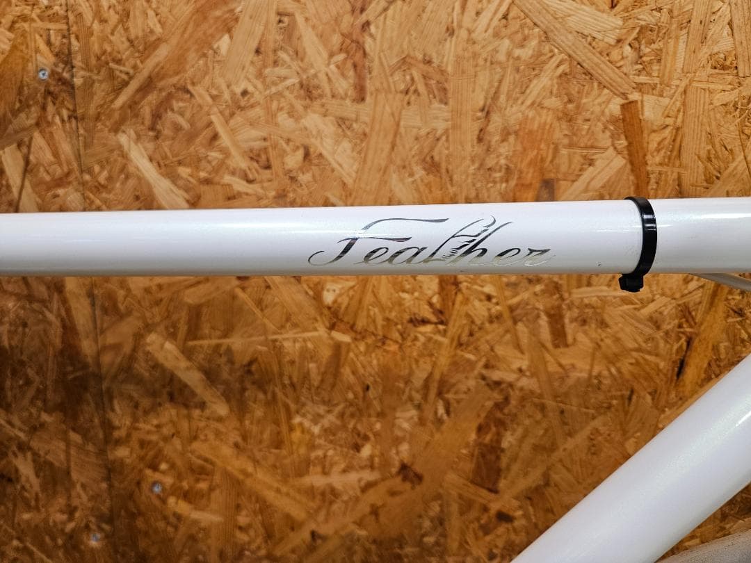 新品 FUJI フジ FEATHER フェザー ピストバイク　ホワイト