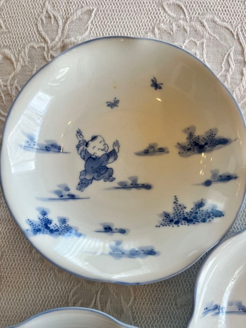 青い絵柄の子供の陶器皿5枚セット