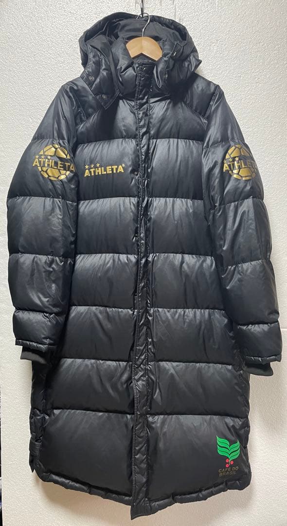 ATHLETA ブラック ダウンコート　アスレタ　ベンチコート　フットサル