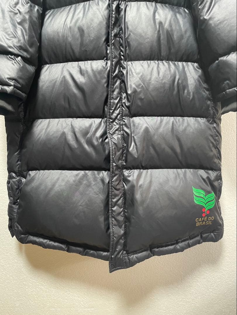 ATHLETA ブラック ダウンコート　アスレタ　ベンチコート　フットサル