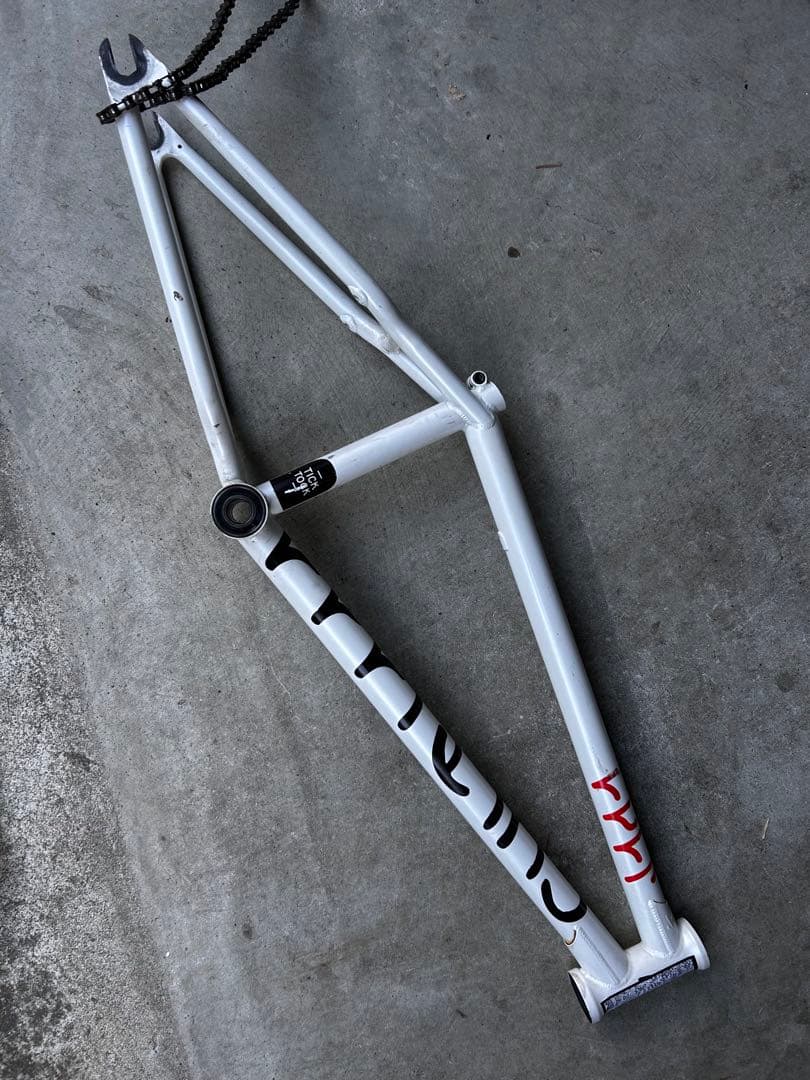 BMXフレーム ストリート　カルト　cult 20.75