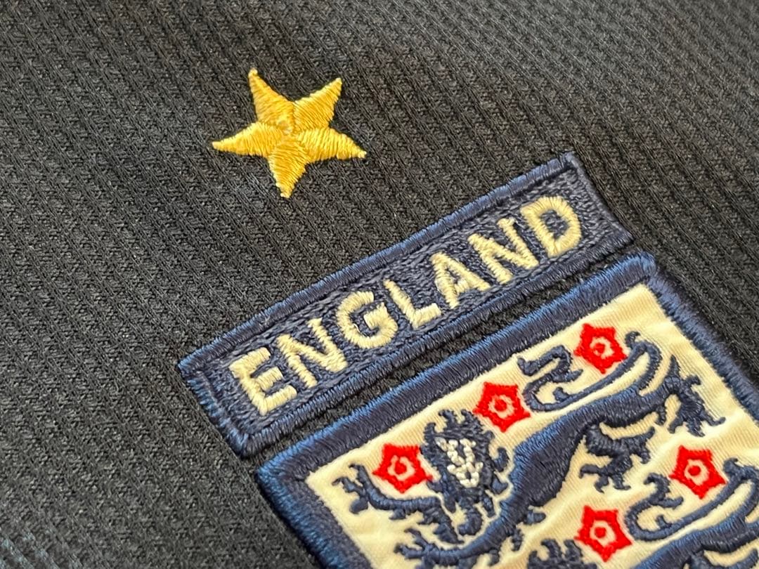 ENGLANDイングランド代表　オフィシャルプロダクツ　ゲームトレーニングシャツ