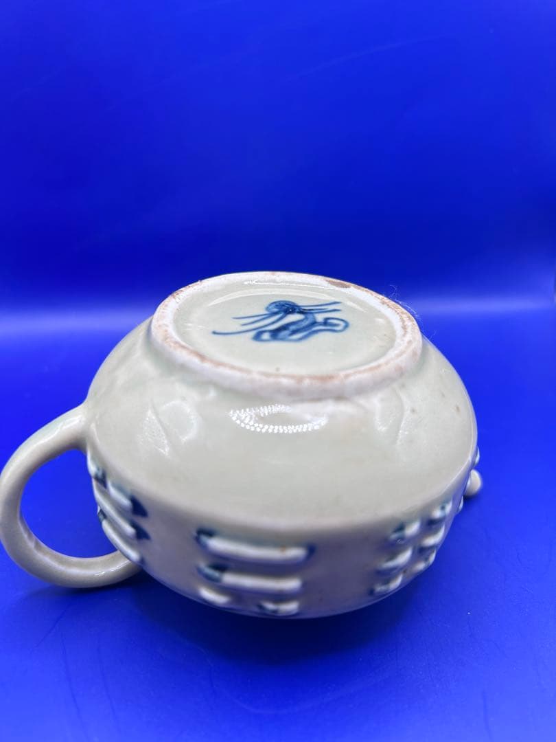 【骨董・古陶磁】中国/台湾 八卦文 青花（染付）小ぶりな急須 茶器 銘有