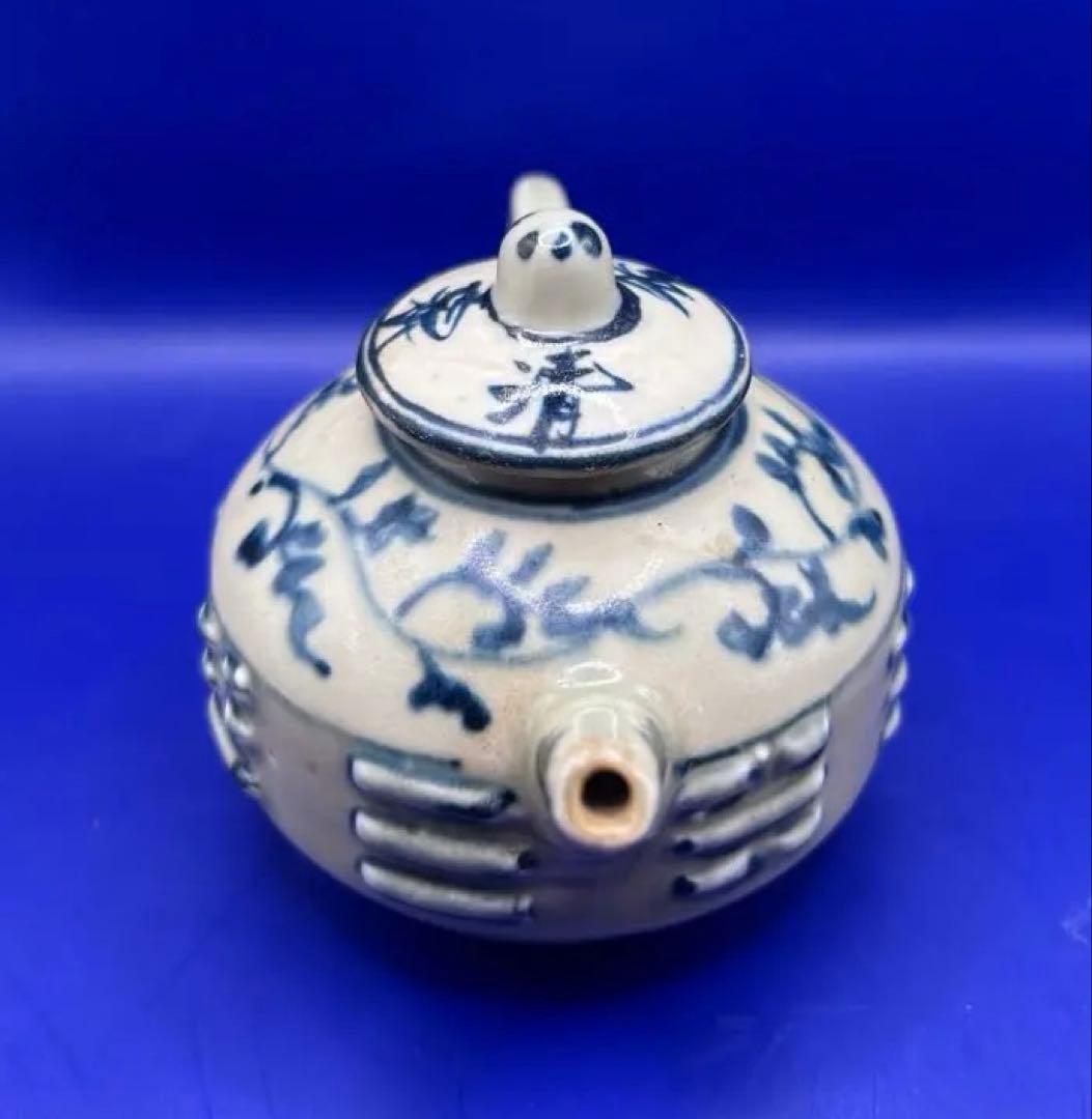 【骨董・古陶磁】中国/台湾 八卦文 青花（染付）小ぶりな急須 茶器 銘有