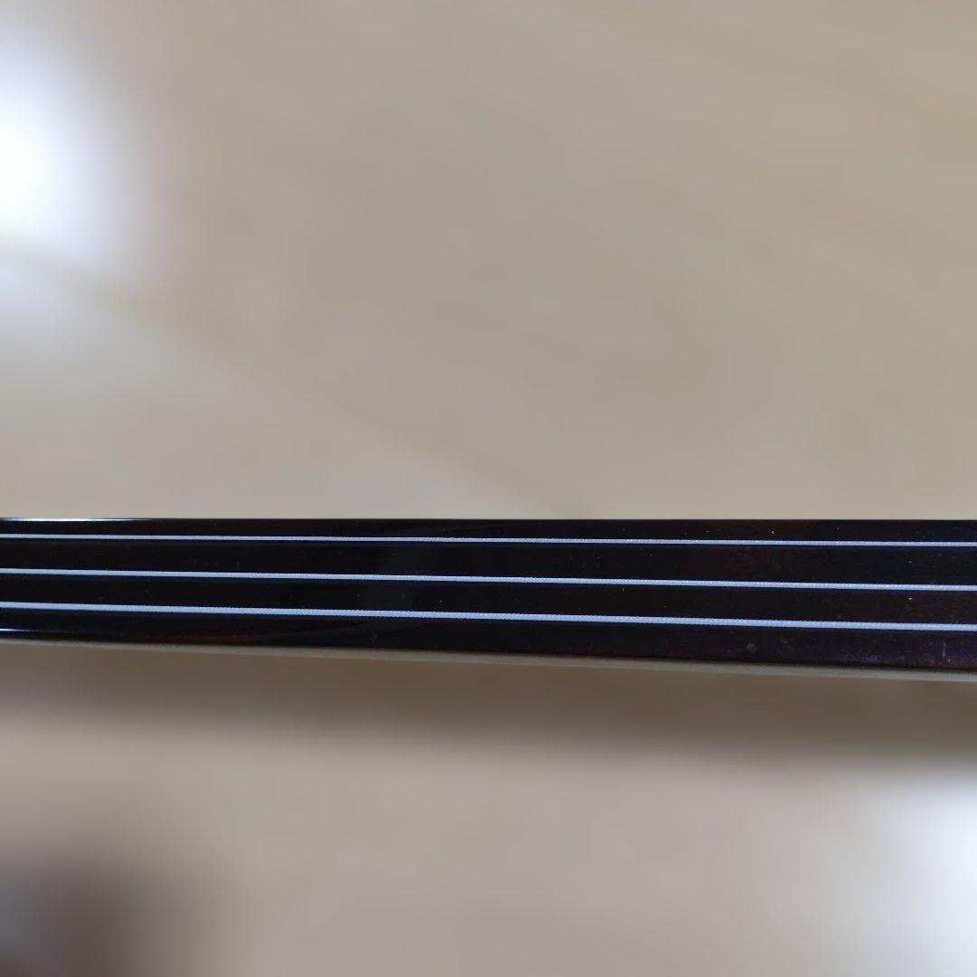 沖縄三線 本蛇皮 強化張 真壁型 爪付 ハードケース付 ウマ（駒） 交換用弦付