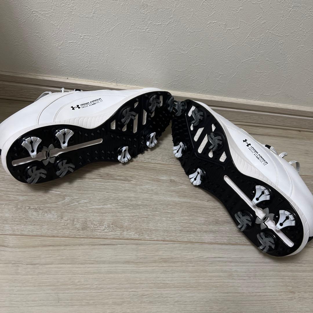Under armour ゴルフスニーカー27.5白 (国内未発売）