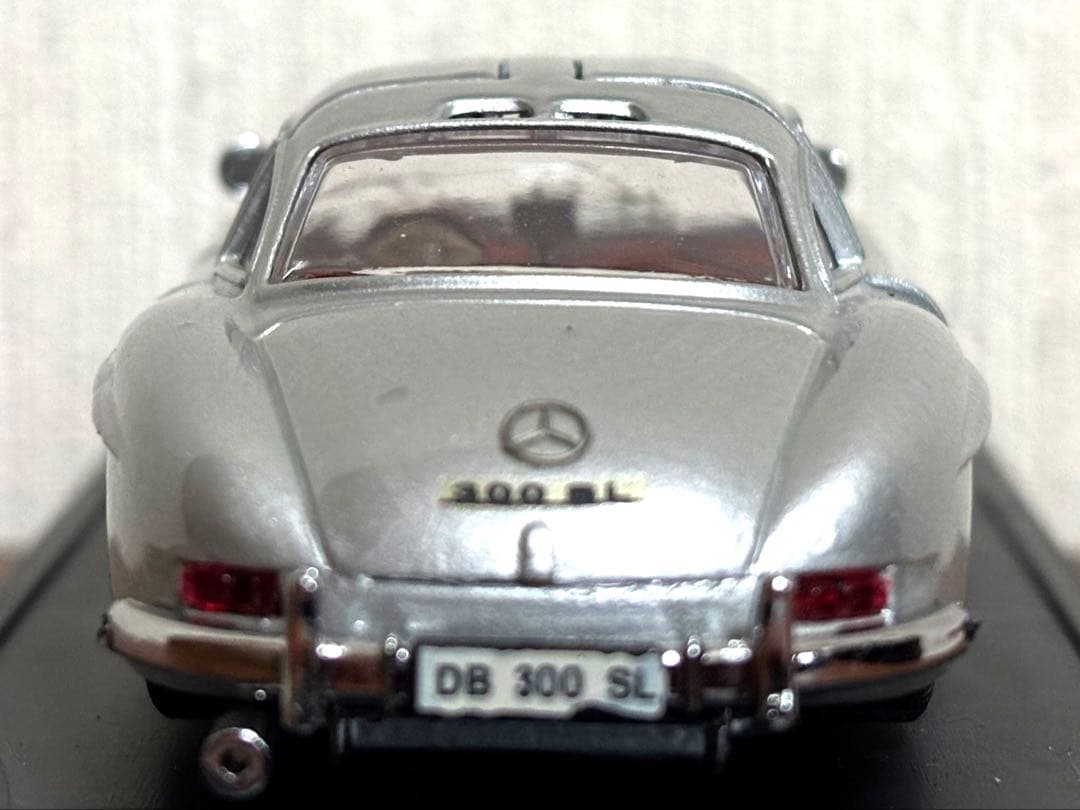 メルセデスベンツ300 SL ガルウィングミニカー 1/43