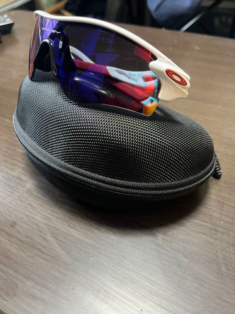 Oakley Radar EV サングラス ホワイト/レッド