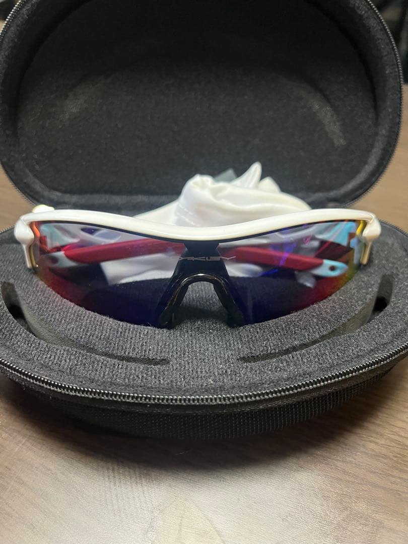 Oakley Radar EV サングラス ホワイト/レッド