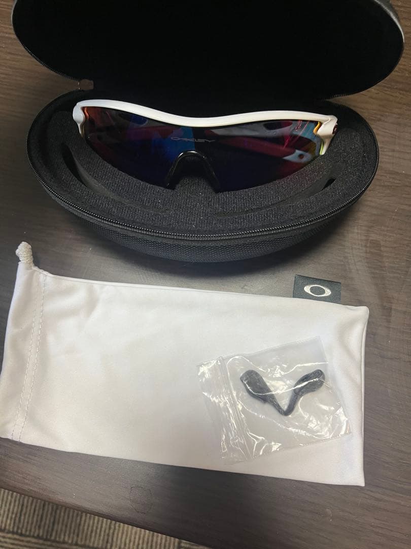 Oakley Radar EV サングラス ホワイト/レッド