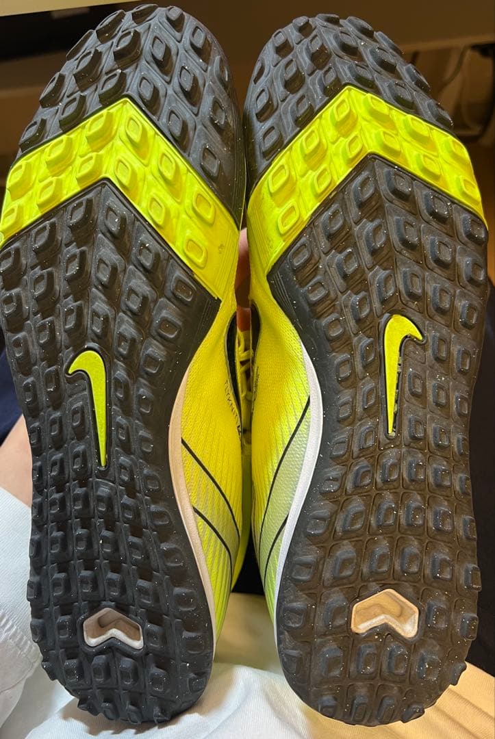 Nike Mercurial スパイク イエロー