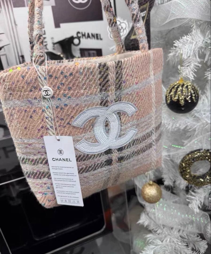 CHANEL シャネルビューティー　ノベルティバッグ　ツィードスパンコール