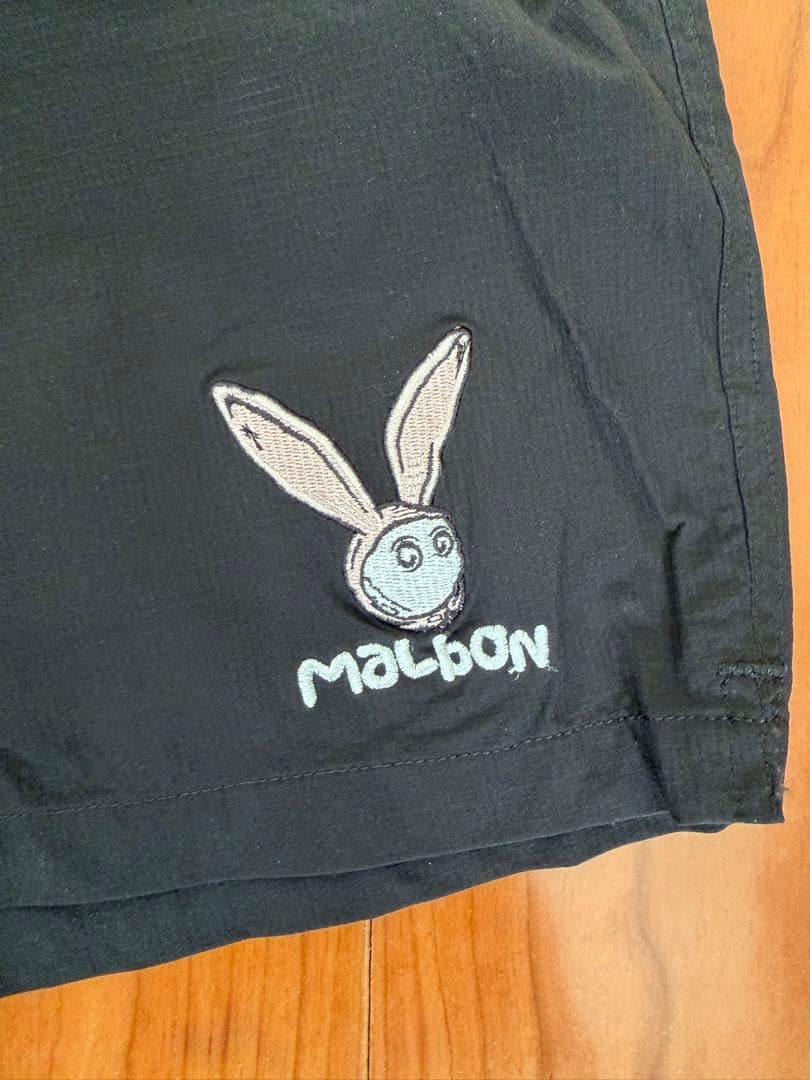 Malbon ブラックショートパンツ