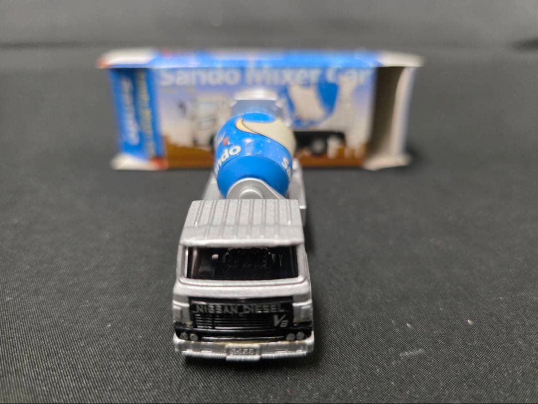 トミカ サンドミキサー車