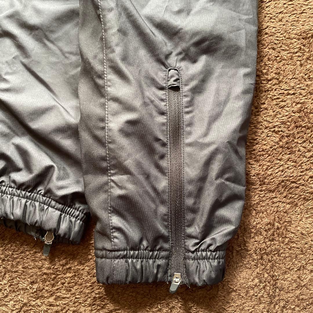 ATHLETA ピステ・ウィンドブレーカー グレー　上下　150cm 美品