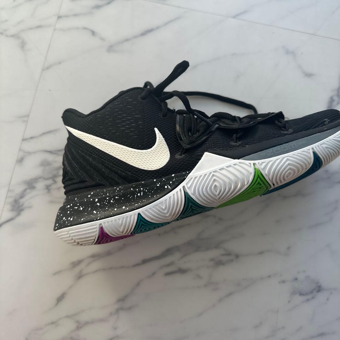 Nike kyrie5 バスケットボールシューズ