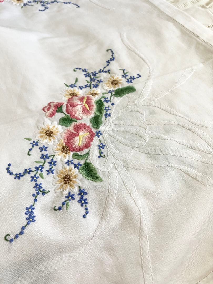 刺繍テーブルクロス85x85cm