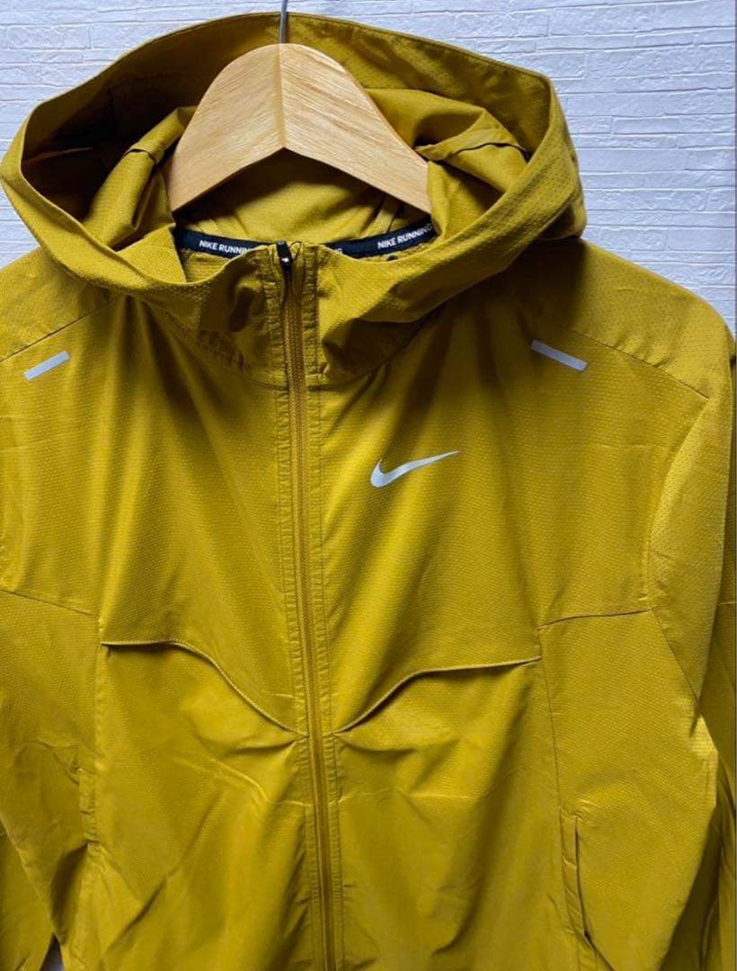 ナイキ Mサイズ NIKE ウィンドランナー　ランニング　ジャケット