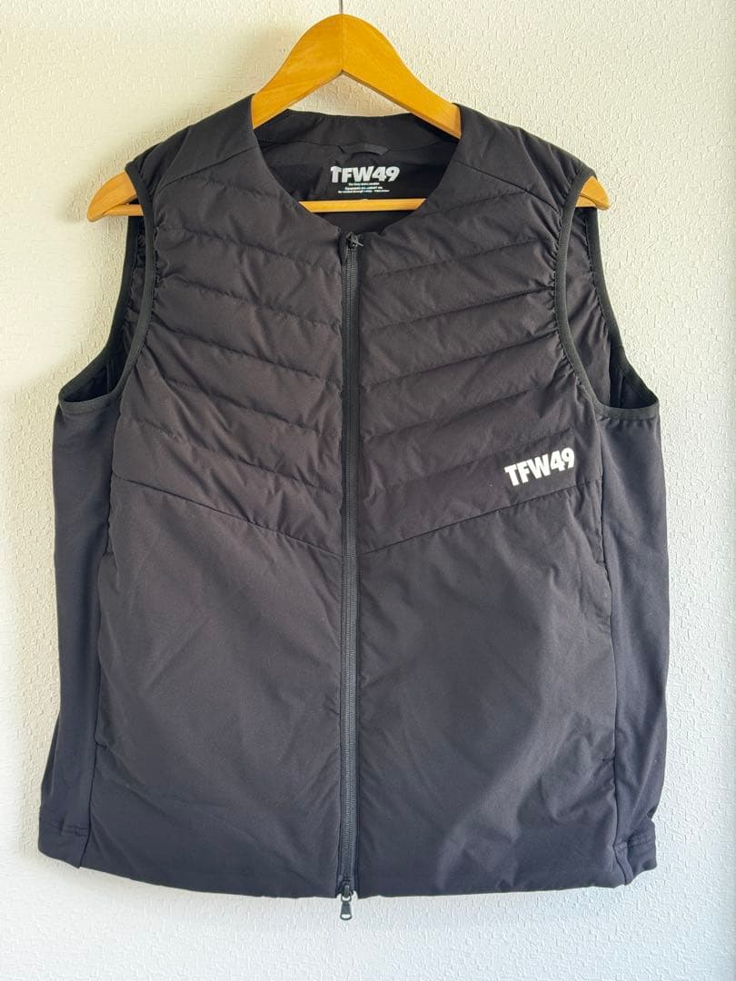 メンズウェア TFW49 SHIELD WARMER COLLARLESS VEST M