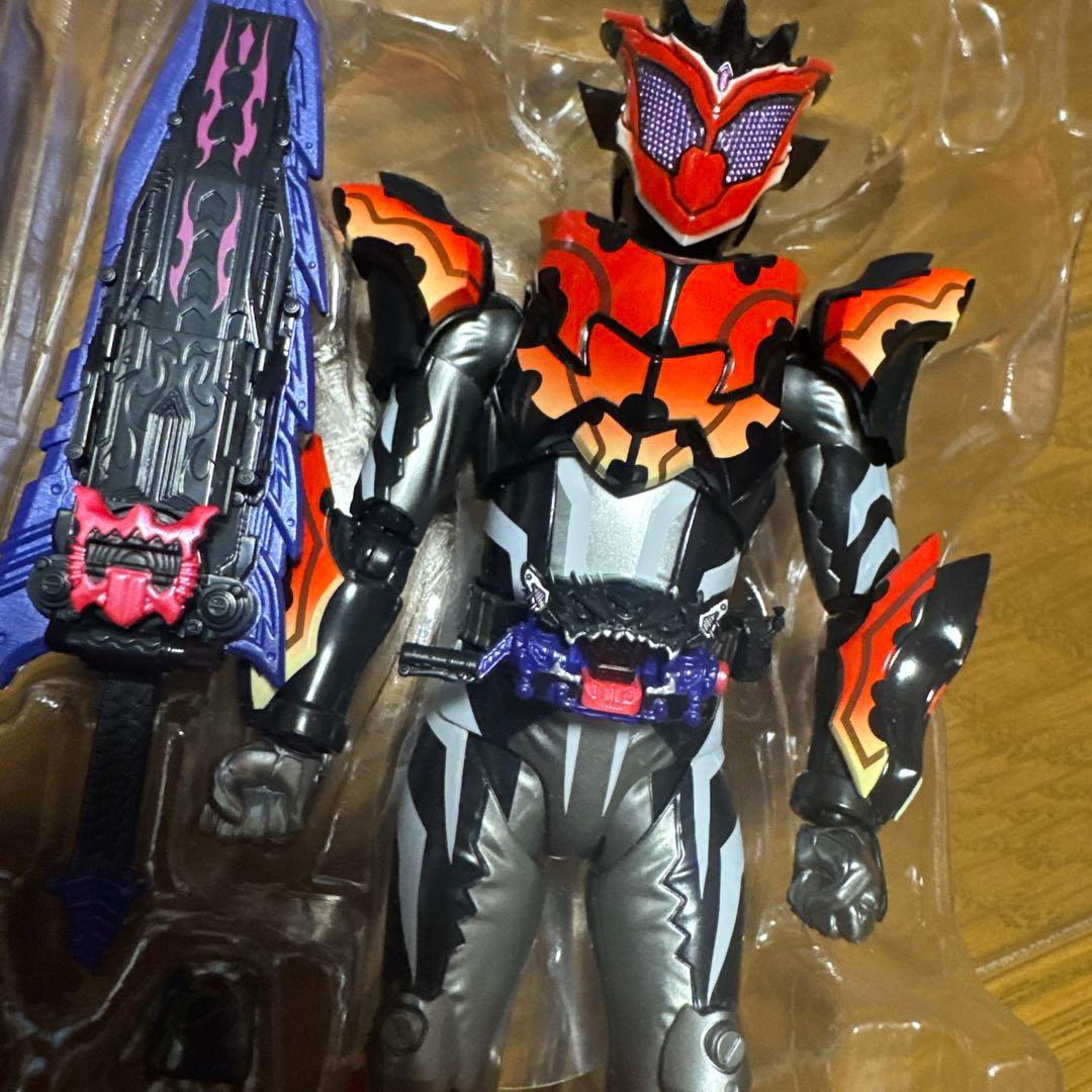 SHフィギュアーツ 仮面ライダービターガヴ