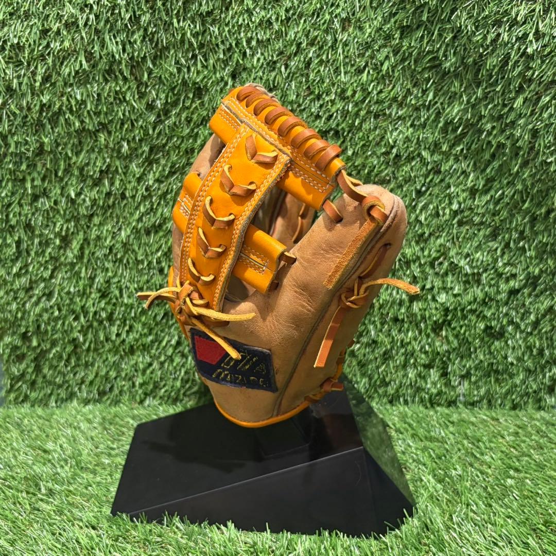 野球グラブ　グローブ　一般硬式大人用　内野手用　ミズノワールドウィントレーニング