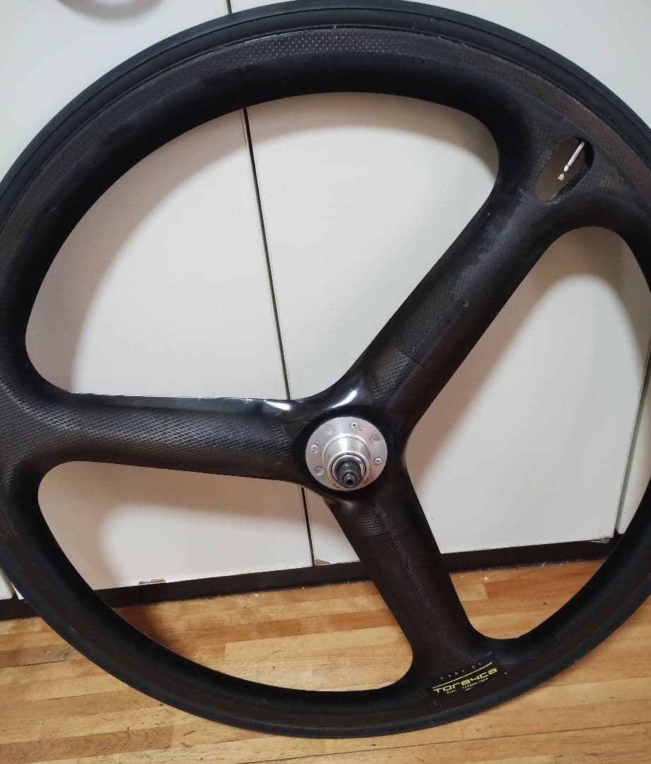 トレカ TORAYCA カーボンバトンホイール 700C チューブラー 後輪