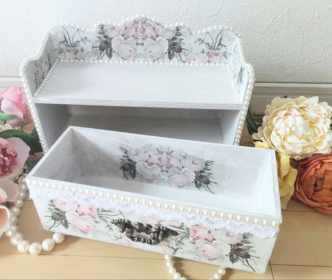 薔薇　小物入　（ロココ調）