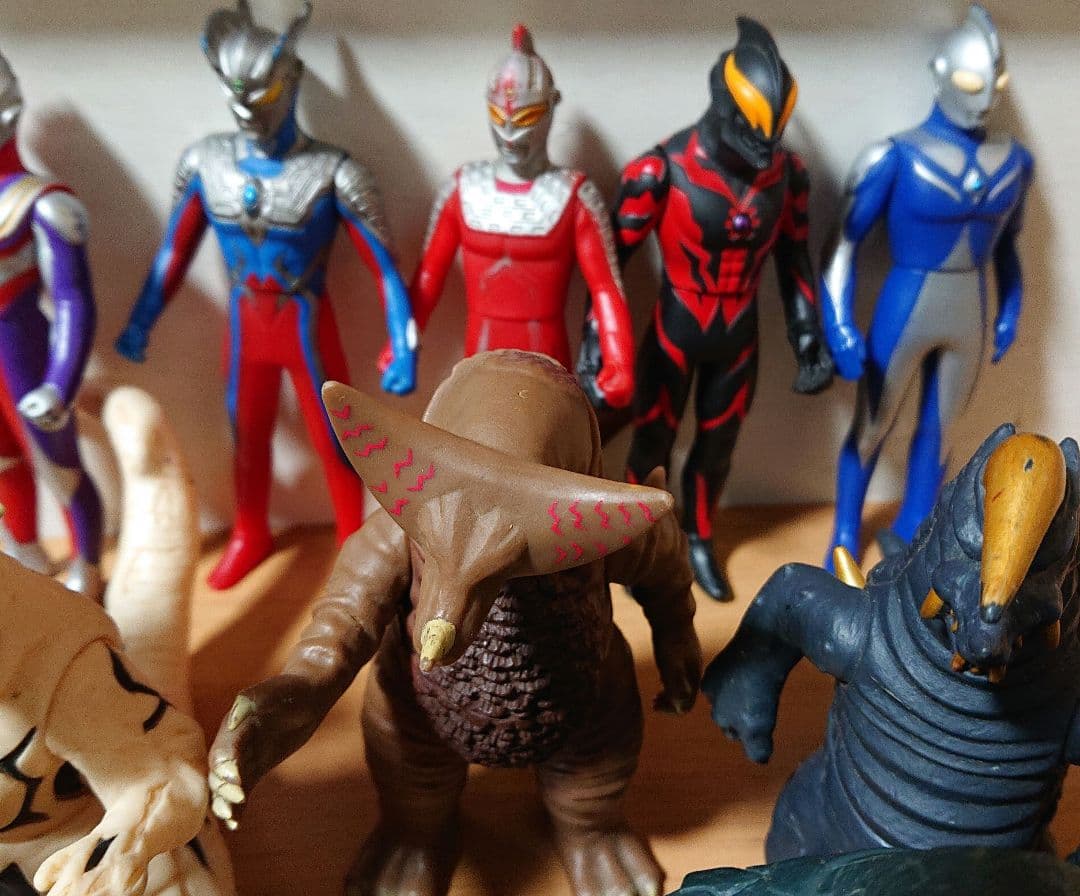 ウルトラマンフィギュア ソフビ人形 ２０体 ウルトラマン 怪獣 円谷プロ