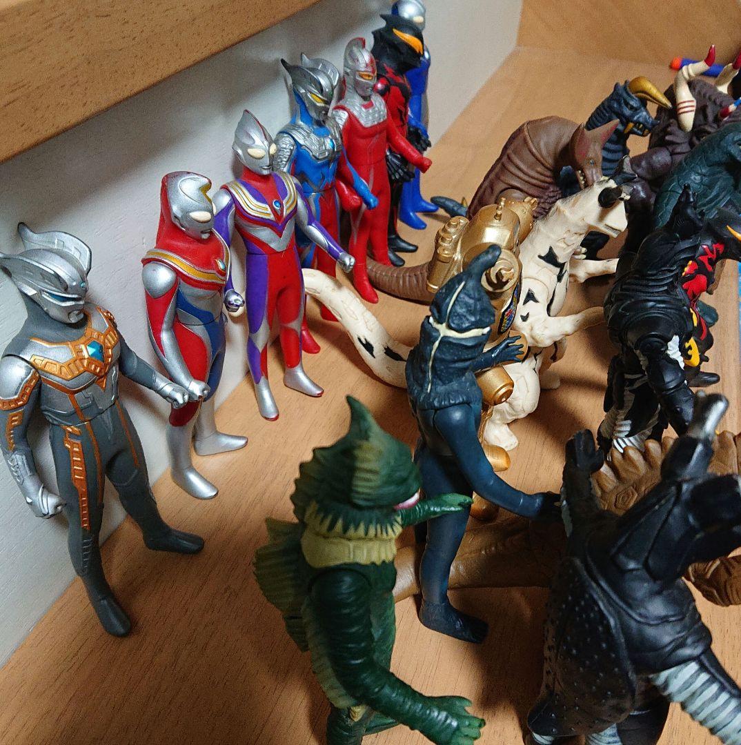 ウルトラマンフィギュア ソフビ人形 ２０体 ウルトラマン 怪獣 円谷プロ