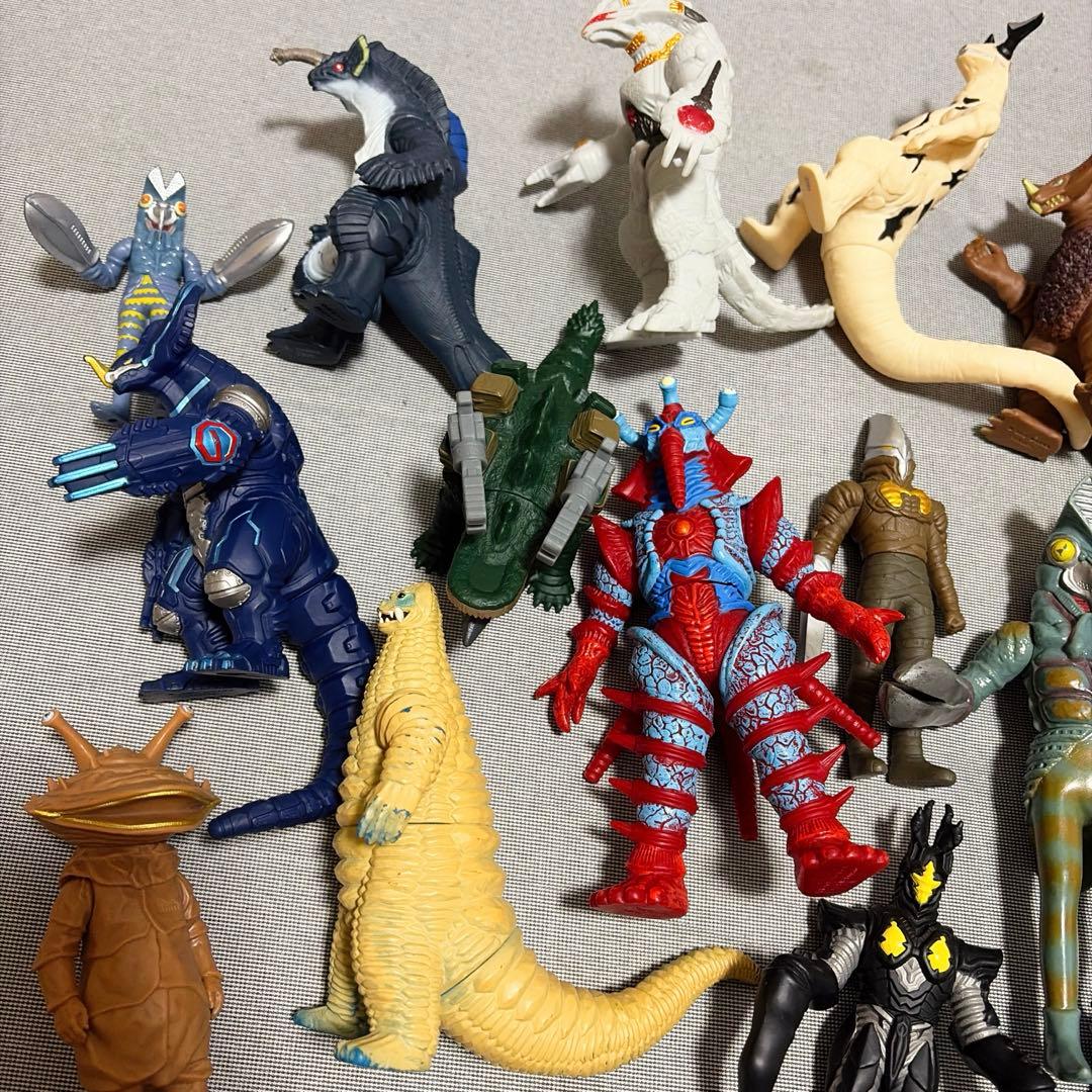 ウルトラマン　ウルトラ怪獣　ソフビ　まとめ売り　59体