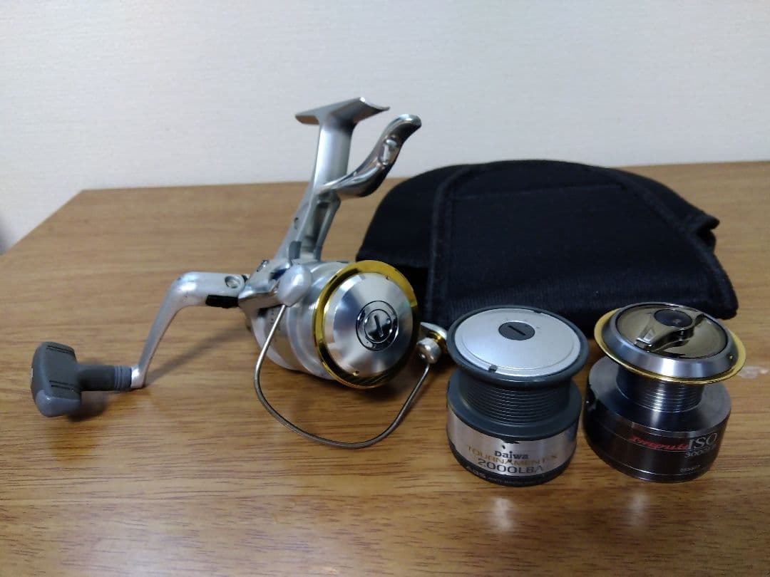 ダイワ　トーナメント2000LBA とインパルトスプール　ジャンク