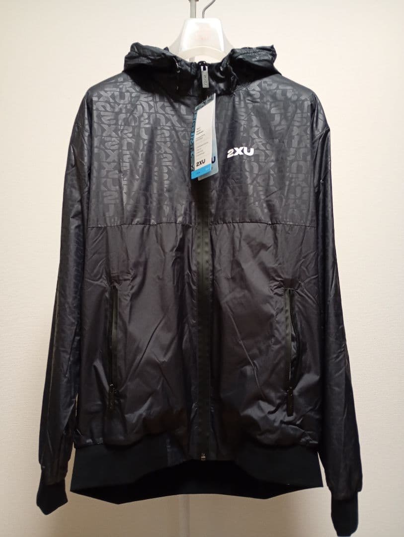 新品タグ付　2XU　裏メッシュウインドブレーカーメンズМ相当