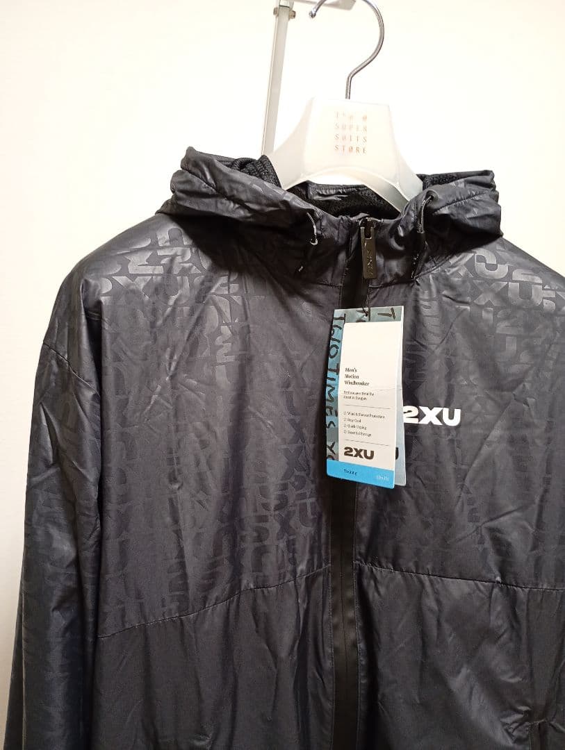 新品タグ付　2XU　裏メッシュウインドブレーカーメンズМ相当