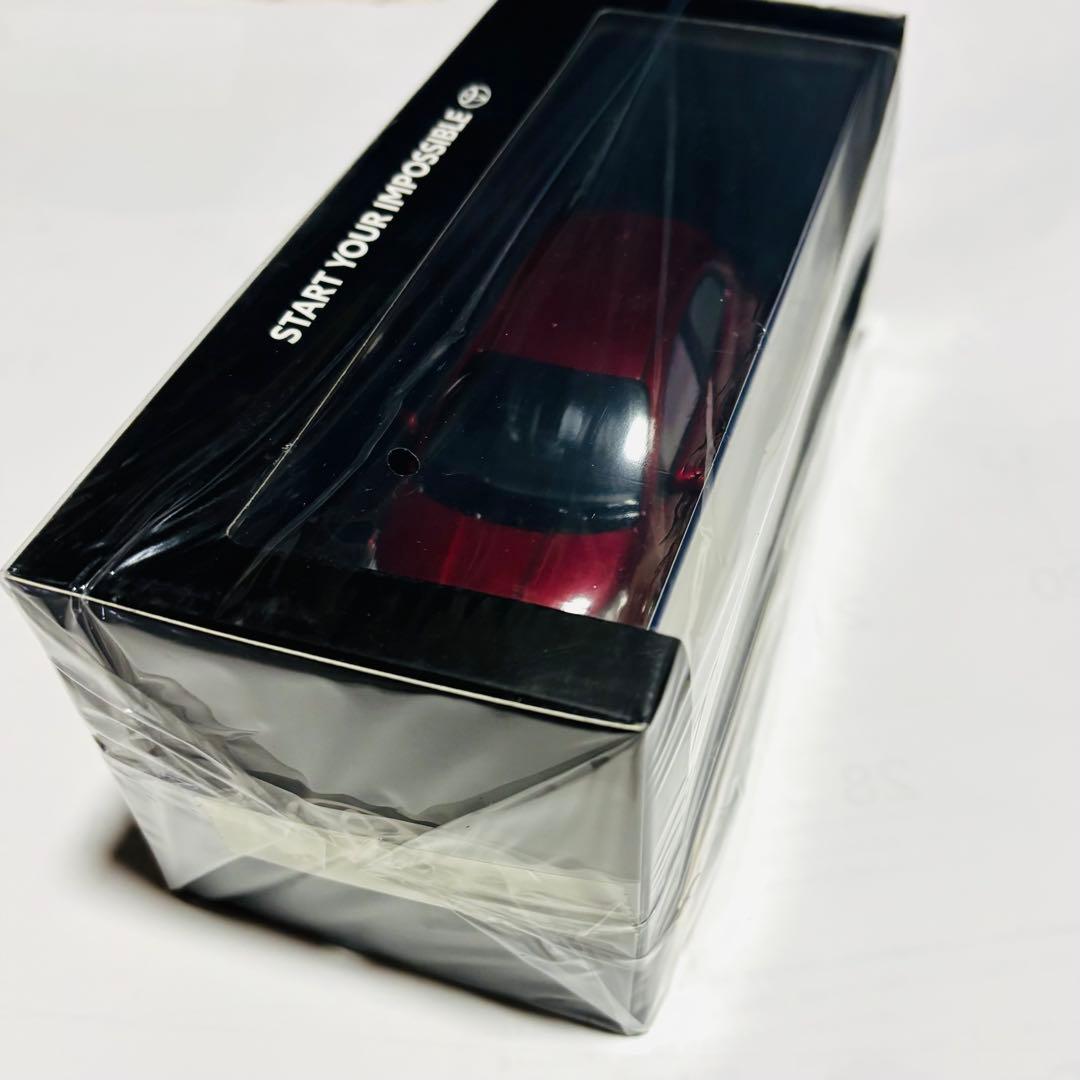 トヨタ ヤリス 1/30 ミニカー センシュアルレッドマイカ 新品 未開封