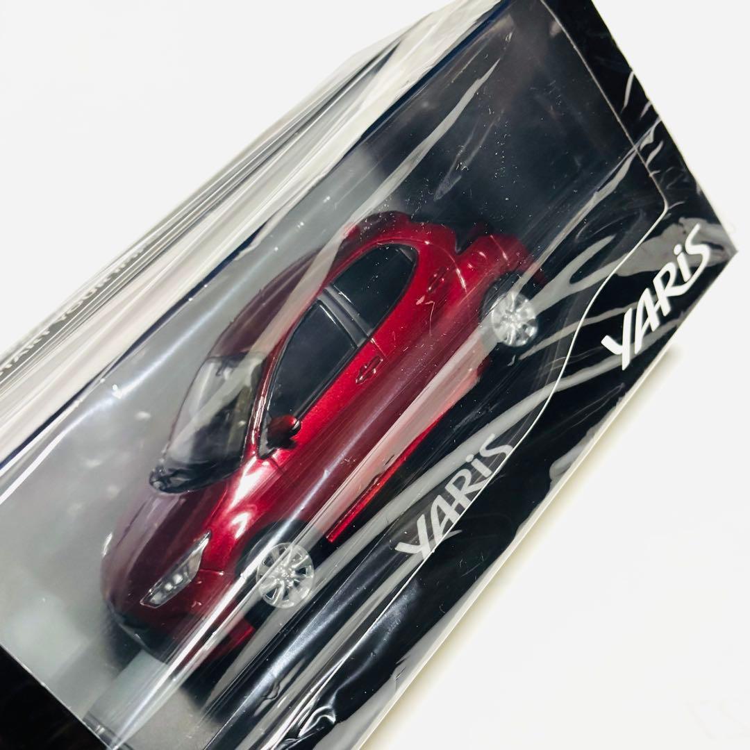 トヨタ ヤリス 1/30 ミニカー センシュアルレッドマイカ 新品 未開封