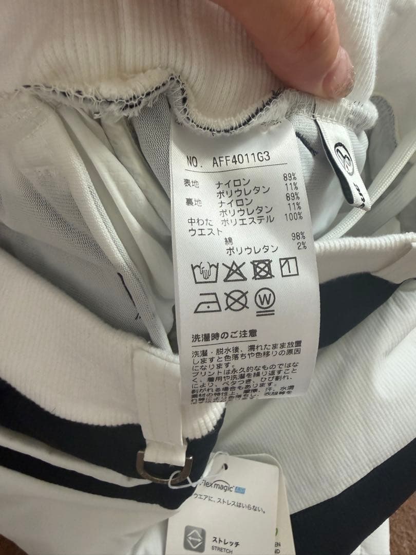 and per se スカート 白紺ストライプ 新品　M 冬用