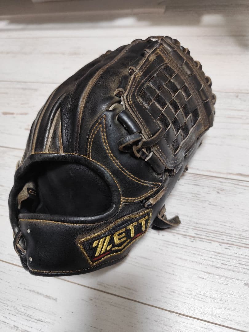 ZETT プロステイタス 硬式 内野手用グローブ 源田モデル