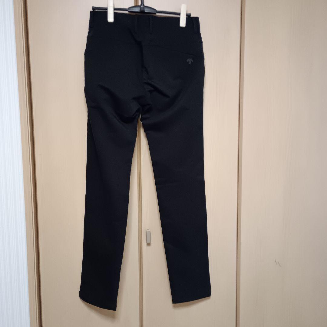 DESCENTE GOLF スリムフィット 黒パンツ