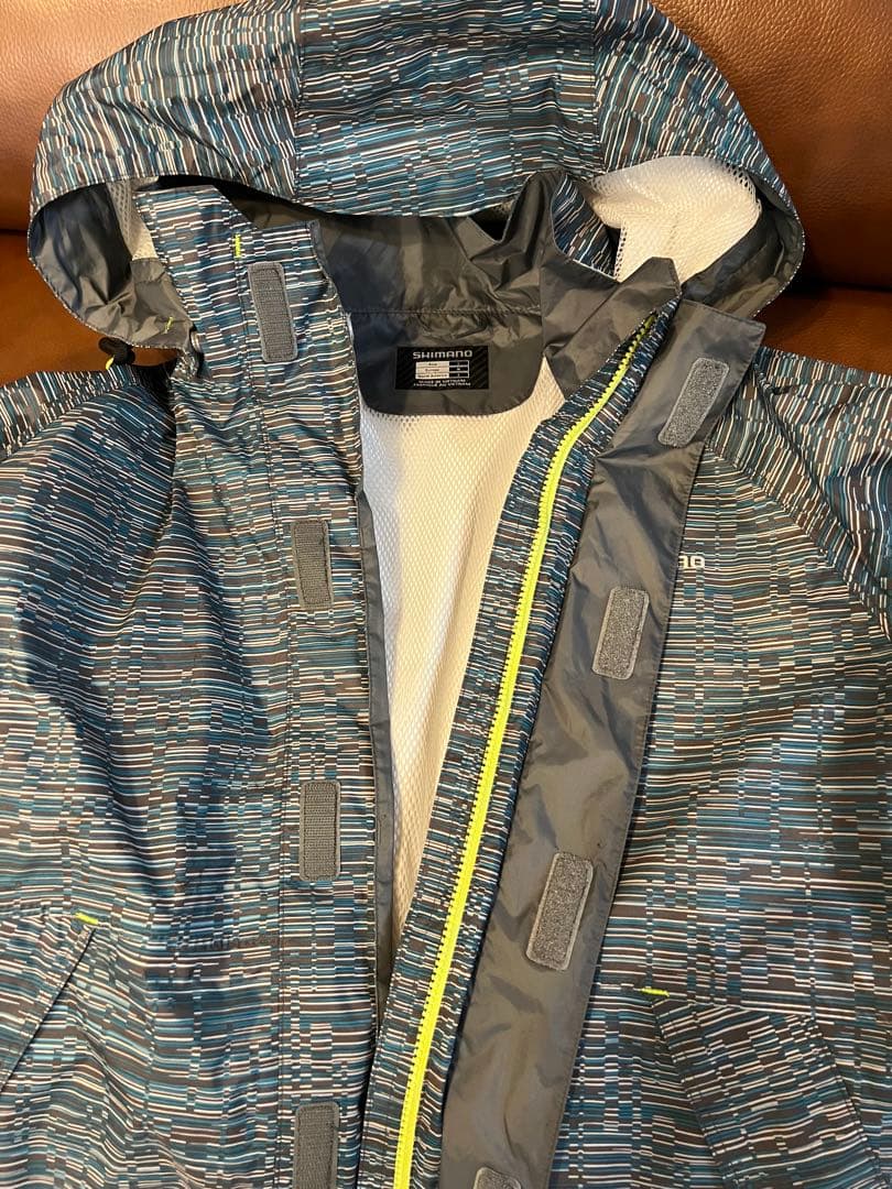 美品！シマノ　レインウェア　上下セットＬ