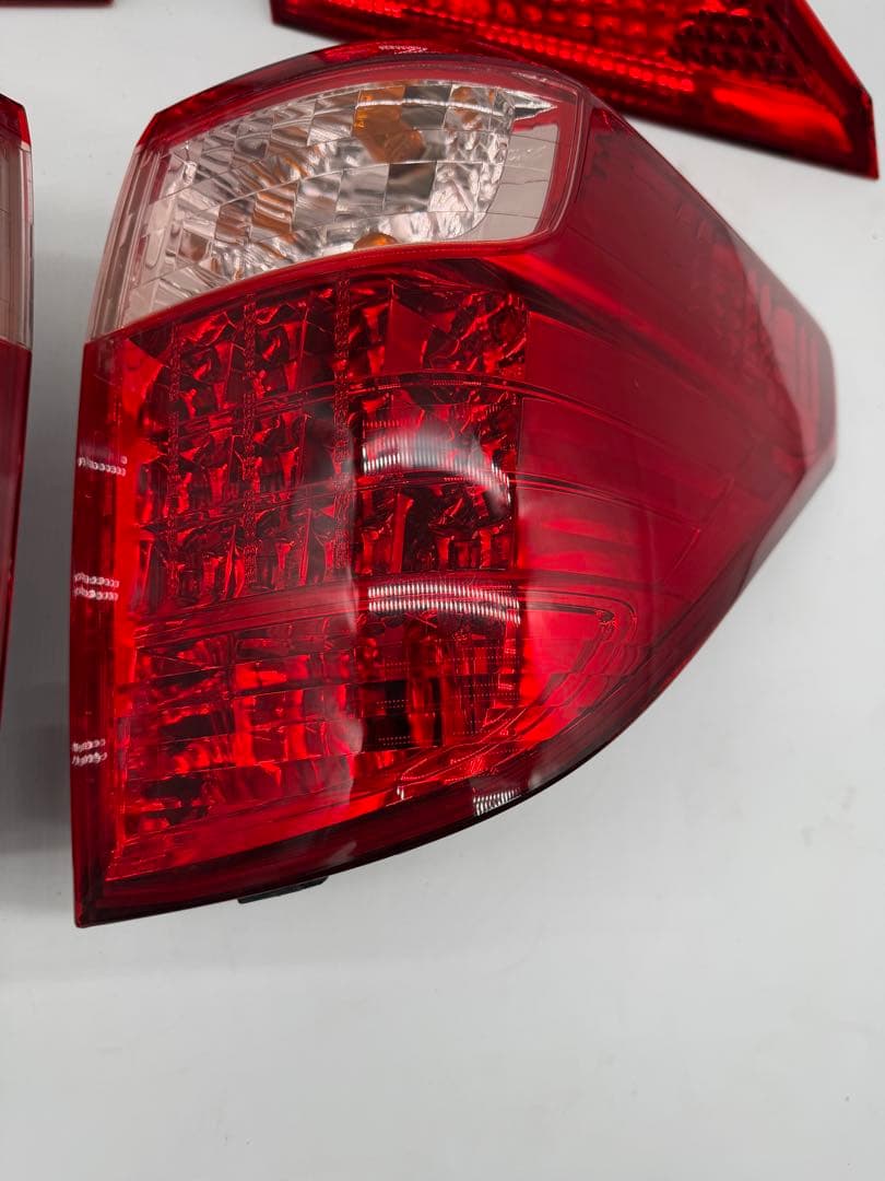 トヨタ アルファード 20系 純正 テールランプ 左右セット　4点セット