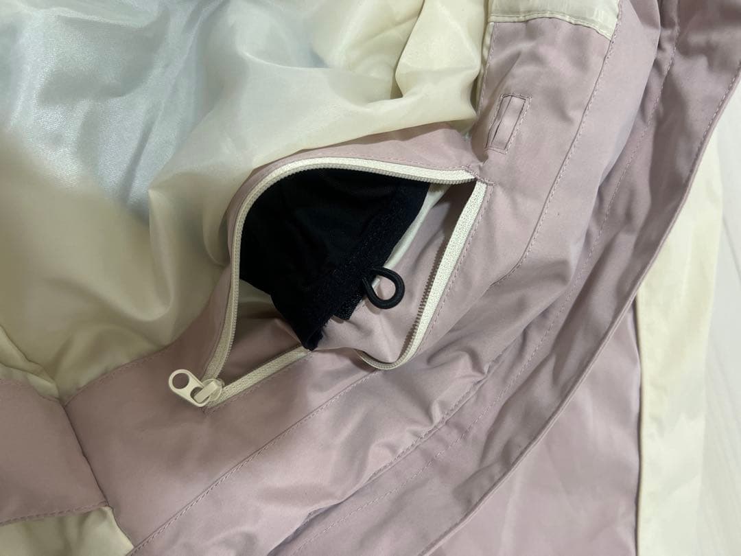 ROXY スノーボードジャケット 女性用