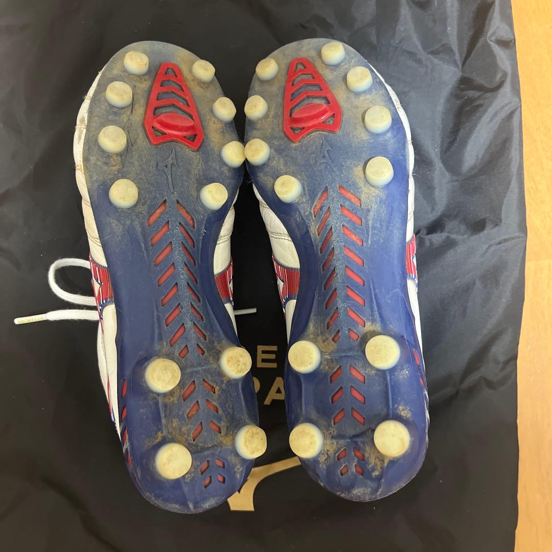 Mizunoモレリアネオ3 限定色白/赤/青　24.5cm